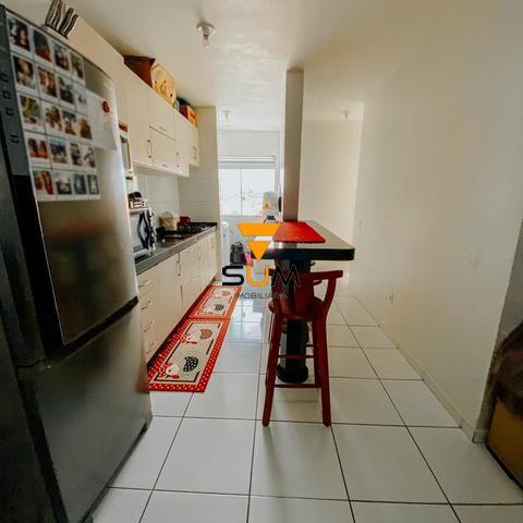 Apartamento no Residencial Saint Tropez no bairro Forquilhas em São José/SC | 2 dormitórios semi mobiliado | Apartamento com sacada na sala