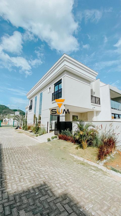 Venda | Casa com 237,83 m² | 3 dormitórios um deles suíte | 2 vagas de garagem | Bairro Deltaville, Biguaçu-SC